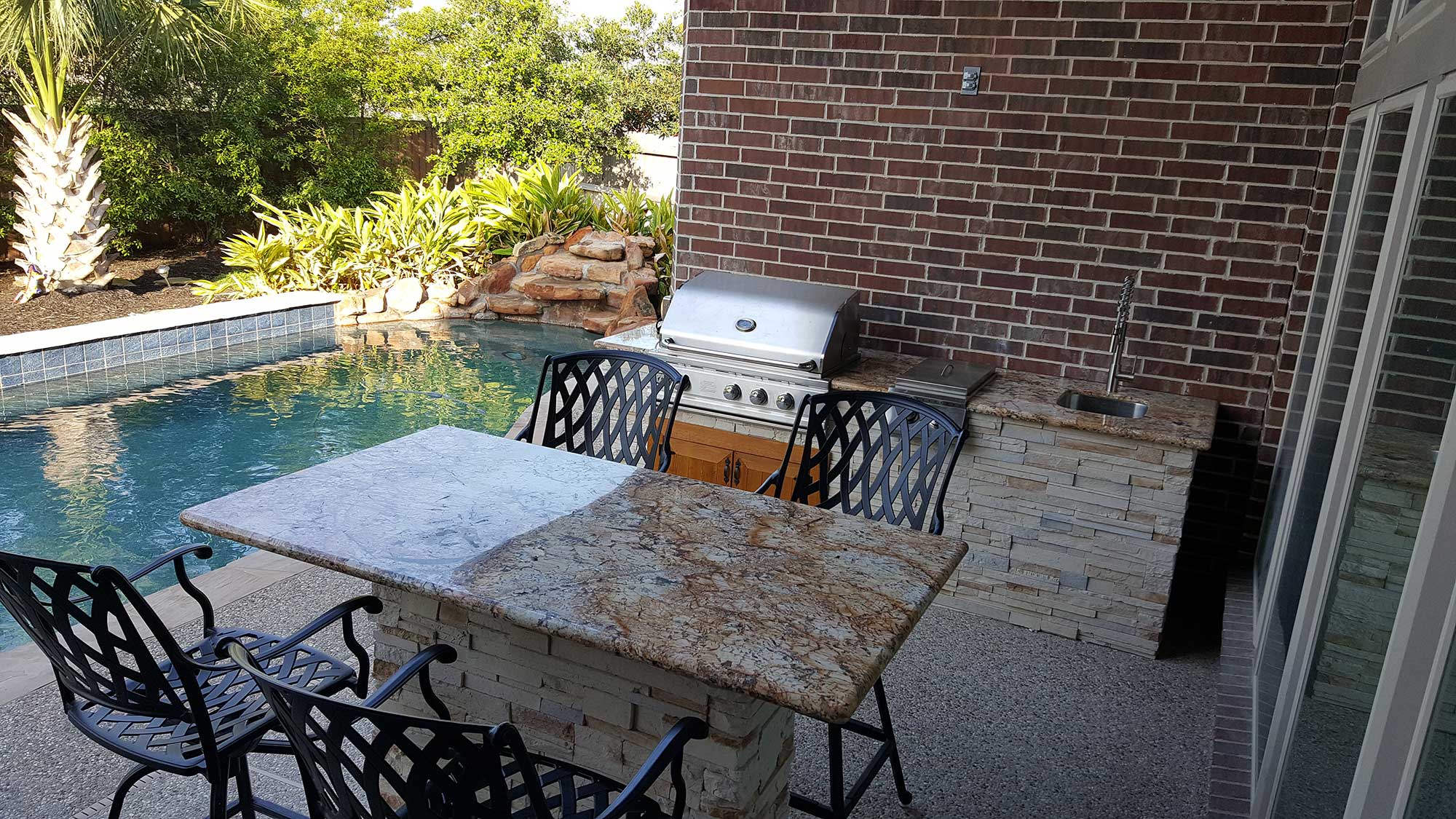 Woodlands Outdoor  Kitchens  pictures